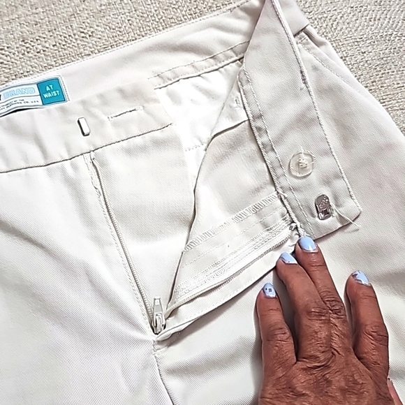 Old Navy Brand AT WAIST khaki size 4reg - Picture 7 of 11